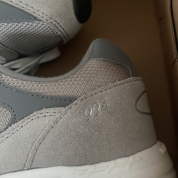 New Balance 993 - Picture 3 of 5